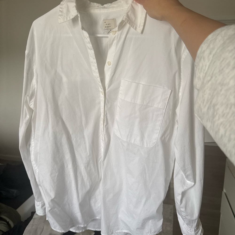 Woman’s White button down Shirt